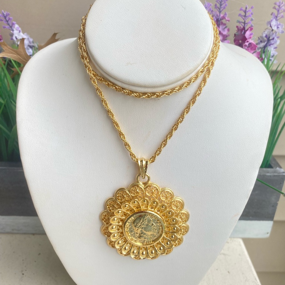- GG NECKLACE - Picture 7 of 10